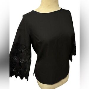 Black banana republic, lace sleeve top size extra small
